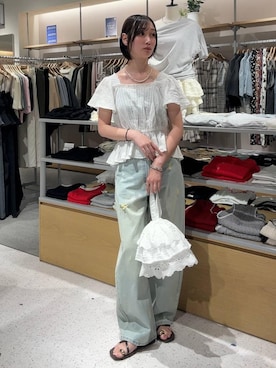 「LOWRYS FARM（ローリーズファーム）のワイドストレートデニムパンツ　607883（デニムパンツ、ブルー系）」を使った、aya212525さん（レディース）の夏コーディネート