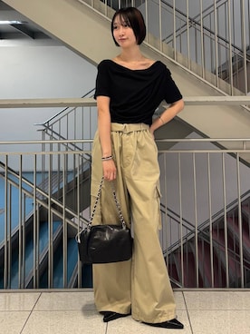 「LOWRYS FARM（ローリーズファーム）のチェーンハンドルＢＡＧ 607917（ショルダーバッグ、ブラック系）」を使った、aya212525さん（レディース）の春コーディネート