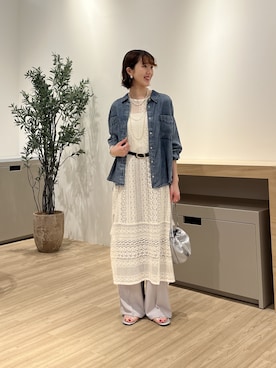 「Jena espace merveilleux(ジェナ エスパスメルヴェイユ)のレースロングジレ(ワンピース、ホワイト系)」を使った、moeさん(レディース・166cm)の夏コーディネート