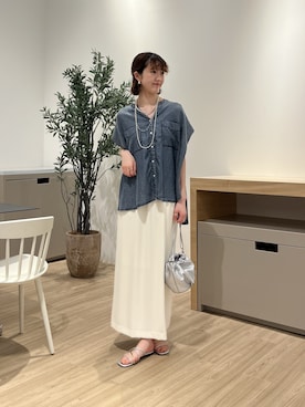 「Jena espace merveilleux(ジェナ エスパスメルヴェイユ)の【サラサラ半袖デニム】テンセルフレンチシャツ(シャツ/ブラウス、ブルー系)」を使った、moeさん(レディース・166cm)の夏コーディネート