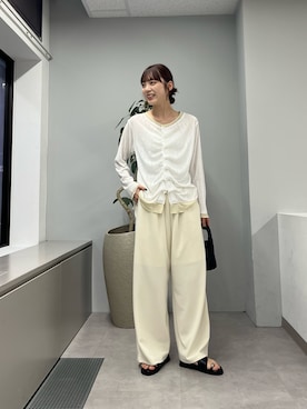 「CIAOPANIC TYPY（チャオパニックティピー）の【冷房・日焼け対策にも◎】フロントタックレイヤードライクメランジリブシアーカーディガン（カーディガン/ボレロ、ホワイト系）」を使った、Nanamiさん（レディース・166cm）の春コーディネート