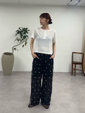 「CIAOPANIC TYPY（チャオパニックティピー）の【ZOZO限定】シアーワッフルヘンリーネックTee（Tシャツ/カットソー、ホワイト系）」を使った、Nanamiさん（レディース・166cm）の春コーディネート