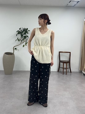 「CIAOPANIC TYPY（チャオパニックティピー）の【3サイズ展開】楊柳花柄刺繍イージーパンツ（その他パンツ、ブラック系）」を使った、Nanamiさん（レディース・166cm）の春コーディネート