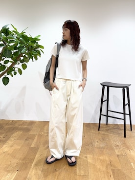 「CIAOPANIC TYPY（チャオパニックティピー）の【3サイズ展開/接触冷感】ピコレースツイルバレルパンツ（その他パンツ、ホワイト系）」を使った、Nanamiさん（レディース・166cm）の夏コーディネート