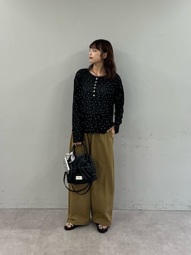「CIAOPANIC TYPY（チャオパニックティピー）の【一枚でもレイヤードしても◎】2WAYシアーヘンリーネックTEE（Tシャツ/カットソー、ブラック系）」を使った、Nanamiさん（レディース・166cm）の夏コーディネート