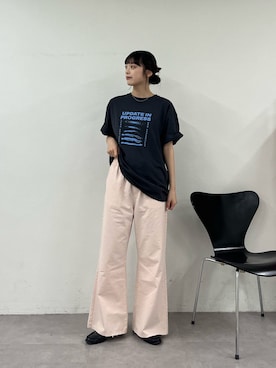 「CIAOPANIC TYPY（チャオパニックティピー）の【UNISEX】【WEB限定】宇宙人プリントTシャツ（Tシャツ/カットソー、グレー系）」を使った、Nanamiさん（レディース・166cm）の春コーディネート