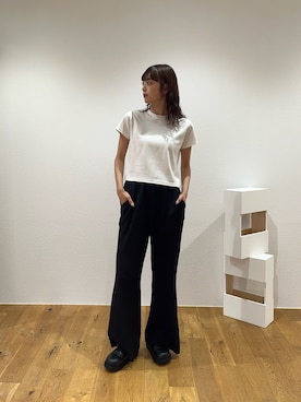「CIAOPANIC TYPY（チャオパニックティピー）の【3サイズ展開】カットプリーツフレアイージーパンツ（スウェットパンツ、ブラック系）」を使った、Nanamiさん（レディース・166cm）の夏コーディネート