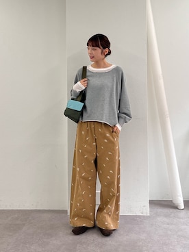 「アイテム（トートバッグ、グリーン系）」を使った、Nanamiさん（レディース・166cm）の秋コーディネート