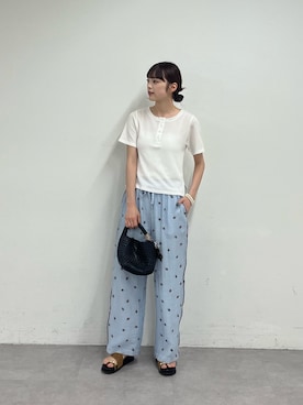 「CIAOPANIC TYPY（チャオパニックティピー）の【ZOZO限定】シアーワッフルヘンリーネックTee（Tシャツ/カットソー、ホワイト系）」を使った、Nanamiさん（レディース・166cm）の春コーディネート