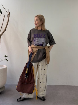 「Disney（ディズニー）の【TOY STORY/トイ・ストーリー】ピックアップ6コマTEE（Tシャツ/カットソー、ブラック系）」を使った、sayuuuuさん（レディース・147cm）の春コーディネート
