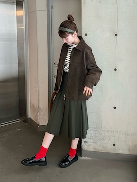 「アイテム（ローファー）」を使った、りんさん（レディース・161cm）の秋コーディネート