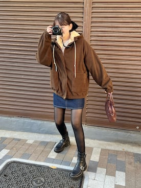 「アイテム（デニムスカート）」を使った、りんさん（レディース・161cm）の冬コーディネート