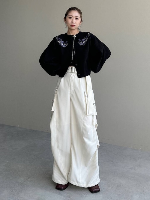 【しろ】HARE ハレ フラワー モチーフシャギー カーディガン Sサイズ HARE（ハレ）の「フラワーモチーフシャギーカーディガン(HARE