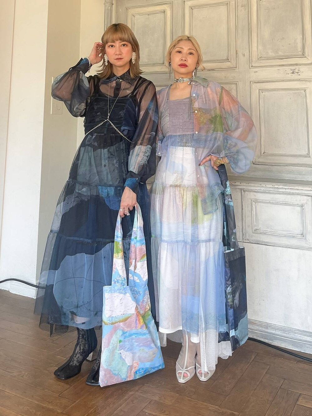 「リンクコーデ、キャミワンピース、シャツ、シャツスタイル、体型カバー、着痩せ・細見え、モード、結婚式2次会、休日コーデ、デート/ロマンティック、夏コーデ、女子会、個性派、モテ、きれいめ」｜「HAREのメタルヒールメッシュブーサン(HARE)（サンダル、ホワイト系）」を使った、hare_usamiさん（骨格ウェーブ・レディース・158cm）の夏コーディネートの1枚目の写真