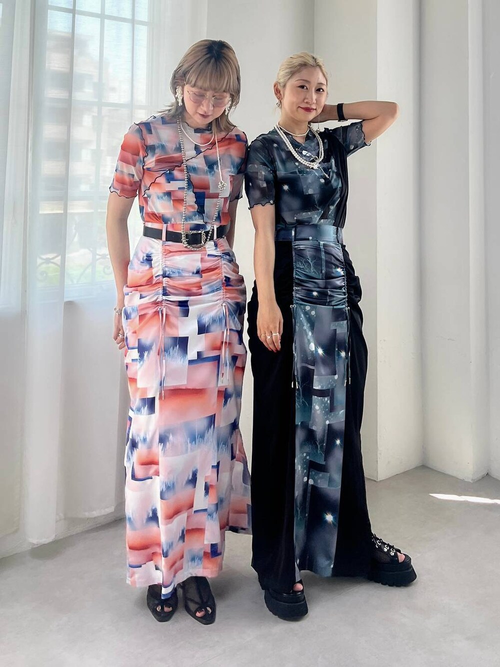 「リンクコーデ、ロングスカート、体型カバー、着痩せ・細見え、モード、結婚式2次会、休日コーデ、デート/ロマンティック、夏コーデ、女子会、個性派、モテ、きれいめ、カラーコーデ_HARE、HARE」｜「HAREのメタルヒールメッシュブーサン(HARE)（サンダル、ブラック系）」を使った、hare_usamiさん（骨格ウェーブ・レディース・158cm）の夏コーディネートの1枚目の写真
