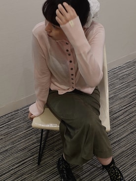 「アイテム（シュシュ）」を使った、勝田里奈さん（レディース・161cm）の秋コーディネート