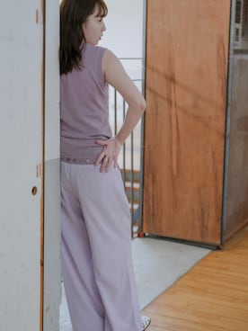 「アイテム（スラックス）」を使った、勝田里奈さん（レディース・161cm・20代）の夏コーディネート