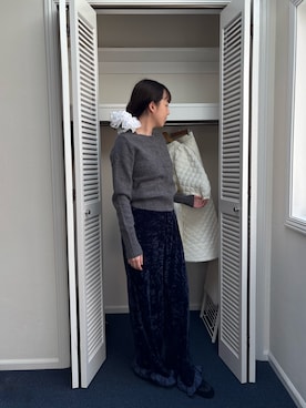 「アイテム（シュシュ）」を使った、勝田里奈さん（レディース・161cm・20代）の秋コーディネート