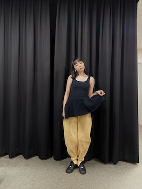 「勝田里奈」｜「アイテム（スニーカー）」を使った、勝田里奈さん（レディース・161cm）の春コーディネート