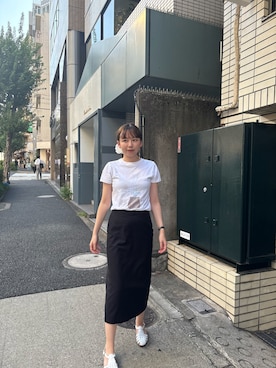 「アイテム（シュシュ）」を使った、勝田里奈さん（レディース・161cm）の秋コーディネート