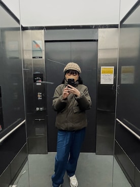 「勝田里奈」｜「アイテム（ダウンジャケット/コート）」を使った、勝田里奈さん（レディース・161cm）の冬コーディネート