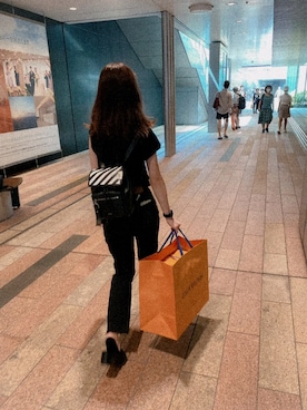 「OFF-WHITE」｜「アイテム（その他シューズ）」を使った、134340さん（レディース・157cm）の夏コーディネート