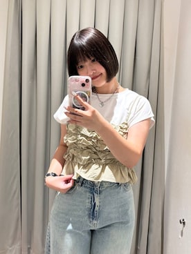 「LOWRYS FARM（ローリーズファーム）の【接触冷感】ベーシックノースリーブ　1043004（Tシャツ/カットソー、ホワイト系）」を使った、まなみんさん（レディース・164cm）の夏コーディネート