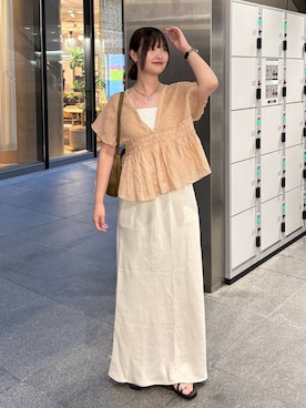 「LOWRYS FARM（ローリーズファーム）のストレッチサテンスカート　 290120（スカート、ホワイト系）」を使った、まなみんさん（レディース・164cm）の夏コーディネート