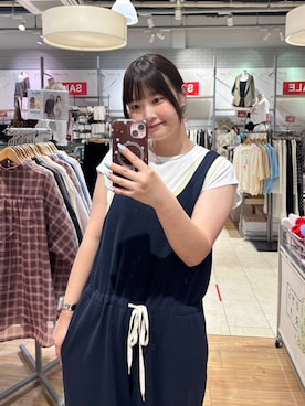 「LOWRYS FARM（ローリーズファーム）の【接触冷感】ベーシックノースリーブ　1043004（Tシャツ/カットソー、ホワイト系）」を使った、まなみんさん（レディース・164cm）の夏コーディネート