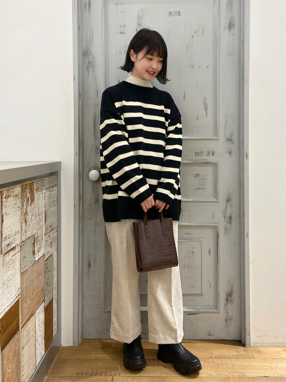 ソフトコーデュロイパンツ 229750を使ったショップスタッフの