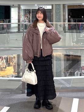 「LOWRYS FARM（ローリーズファーム）のパールタレンネックレス　249411（ネックレス）」を使った、まなみんさん（レディース・164cm）の冬コーディネート