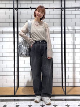 「アイテム（バックパック/リュック、シルバー系）」を使った、まなみんさん（レディース・164cm）の春コーディネート