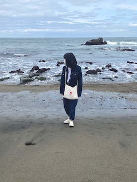 「海」｜「アイテム（デニムジャケット）」を使った、ためこさん（レディース・153cm）の春コーディネート
