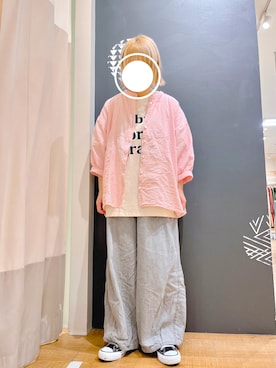 「Samansa Mos2（サマンサ モスモス）のロゴ刺繍Tシャツ（Tシャツ/カットソー）」を使った、ﾓ ﾓ ｺさん（レディース・150cm）の春コーディネート