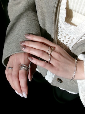 「アイテム（ブレスレット）」を使った、mikiさん（レディース・158cm）の冬コーディネート