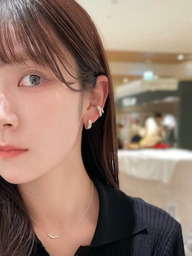 「アイテム（イヤーカフ）」を使った、mikiさん（レディース・158cm）の秋コーディネート