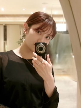 「アイテム（イヤーカフ）」を使った、mikiさん（レディース・158cm）の秋コーディネート