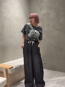 「CIAOPANIC TYPY（チャオパニックティピー）の【低身長・高身長対応/サイズ展開あり】【新色追加】柔らかワイドイージーパンツ/デニム/スラックス（デニムパンツ、ブラック系）」を使った、あおいさん（レディース・162cm）の夏コーディネート