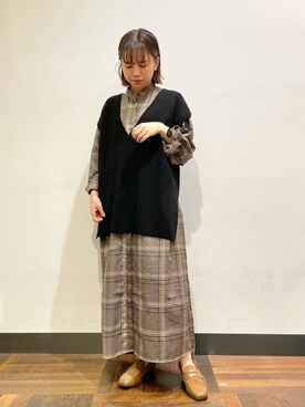「ベスト×ワンピース」｜ホンダ マユさん（レディース・152cm）の秋コーディネート