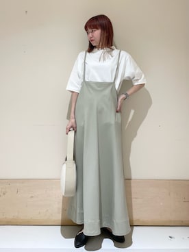 「URBAN RESEARCH DOORS WOMENS」｜「アイテム（スリッポン）」を使った、ホンダ マユさん（レディース・152cm）の春コーディネート