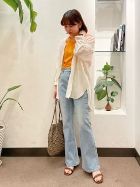 「フレアデニム」｜ホンダ マユさん（レディース・152cm）の春コーディネート