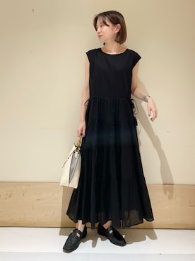 「RODE SKO」｜「アイテム（その他シューズ）」を使った、ホンダ マユさん（レディース・152cm）の夏コーディネート