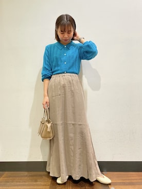 「blue」｜「アイテム（パンプス）」を使った、ホンダ マユさん（レディース・152cm）の秋コーディネート