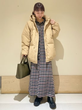 「チェックワンピース」｜「アイテム（ダウンジャケット/コート）」を使った、ホンダ マユさん（レディース・152cm）の冬コーディネート