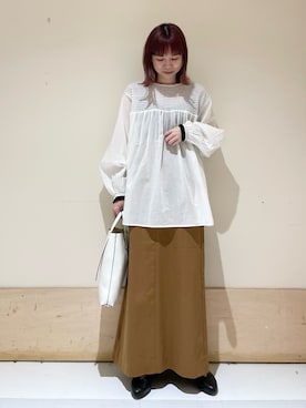 「グルカスカート」｜ホンダ マユさん（レディース・152cm）の春コーディネート