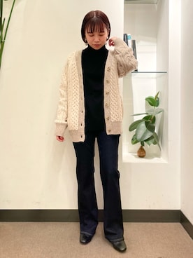 「ケーブルカーディガン」｜「アイテム（ブーツ）」を使った、ホンダ マユさん（レディース・152cm）の秋コーディネート