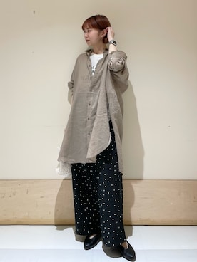 「ビッグシャツ」｜「アイテム（パンプス）」を使った、ホンダ マユさん（レディース・152cm）の春コーディネート