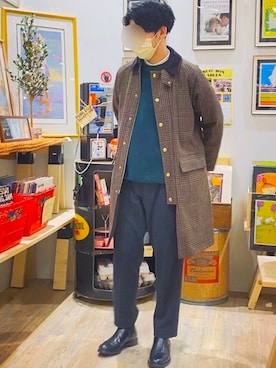 「ブラウンコーデ」｜「アイテム（ステンカラーコート）」を使った、Kenshiroさん（メンズ・177cm）の冬コーディネート