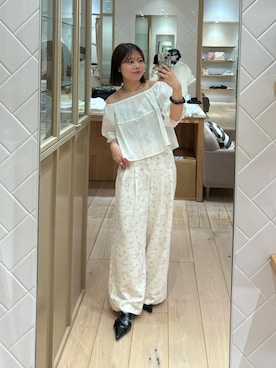 「mystic（ミスティック）のオフショル袖バルーンブラウス（シャツ/ブラウス、ホワイト系）」を使った、mamiさん（レディース・158cm）の春コーディネート