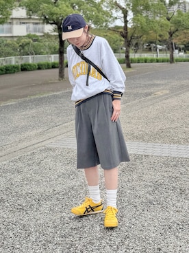 「Onitsuka Tiger（オニツカタイガー）のアイテム（イエロー系）」を使った、𝚝𝚘𝚞.𝚊さん（レディース・152cm）の秋コーディネート